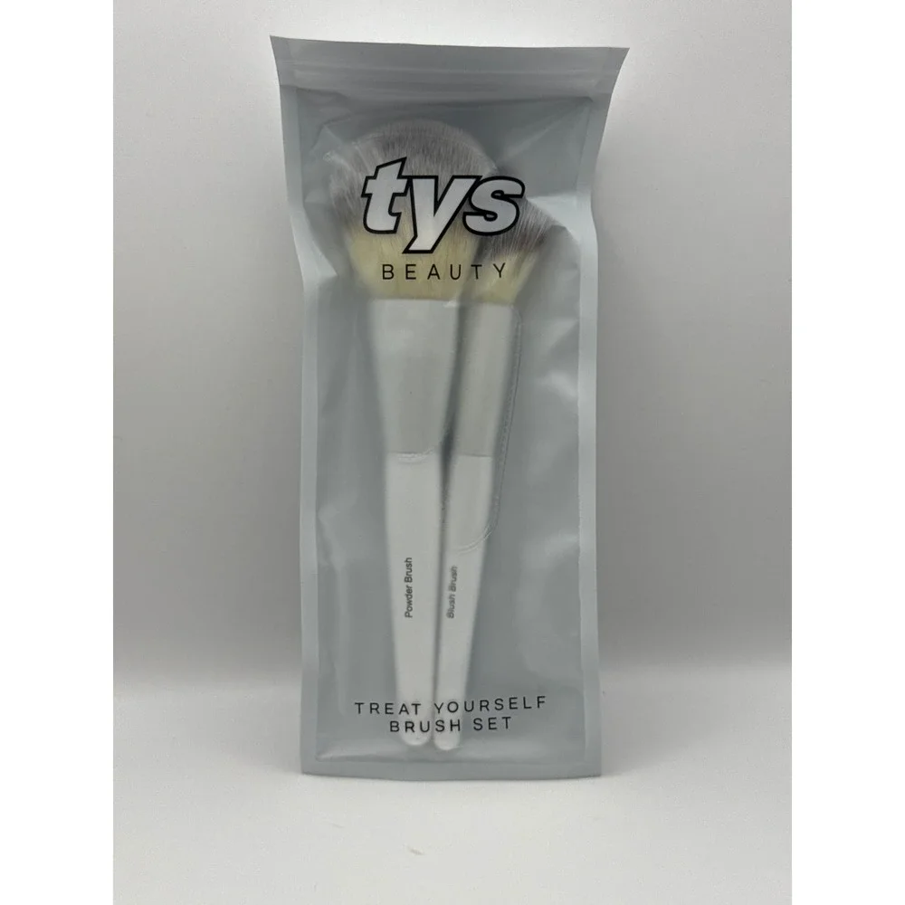 TYS Beauty Treat Yourself Brush‎ Set 2pc Powder Blush Vegan BRAND NEW